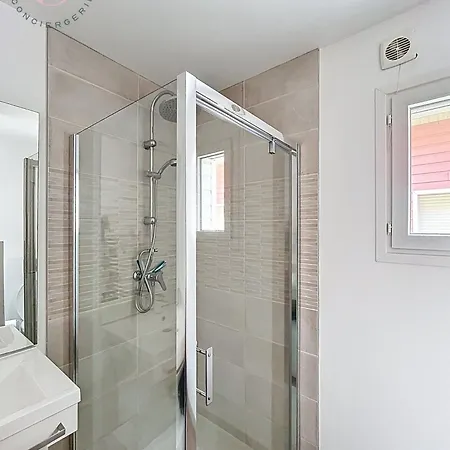 Les 5 Du Chateau - Piscine & Jacuzzi