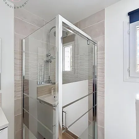 Les 5 Du Chateau - Piscine & Jacuzzi *