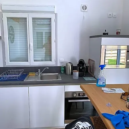 Деревянный коттедж Les 5 Du Chateau - Piscine & Jacuzzi