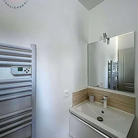 Les 5 Du Chateau - Piscine & Jacuzzi *