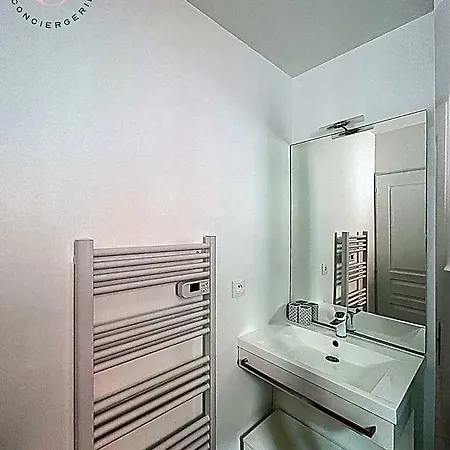 Les 5 Du Chateau - Piscine & Jacuzzi Lodge Marquise