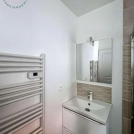 Les 5 Du Chateau - Piscine & Jacuzzi